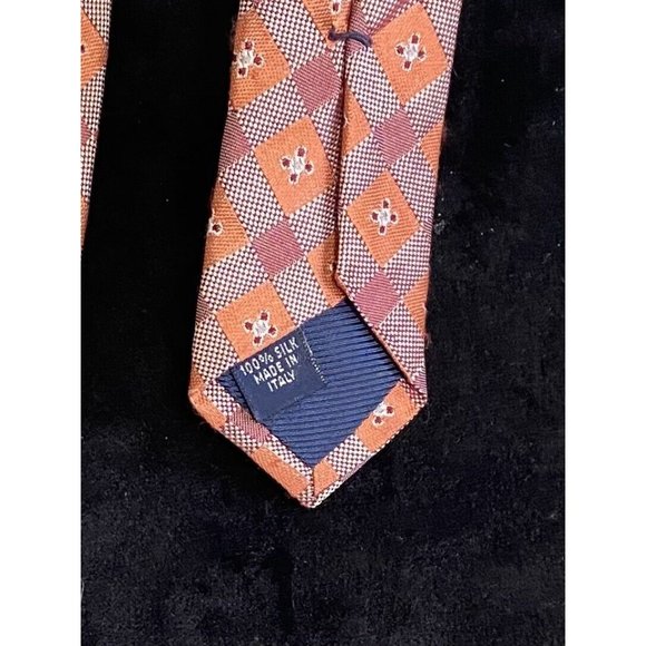 J. Crew Geometric Orange 100% Silk Men’s NeckTie Made In Italy - Picture 3 of 4